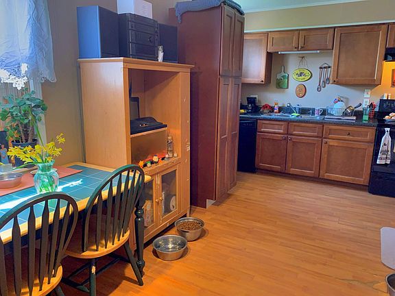 5th image of 205 Christiana St