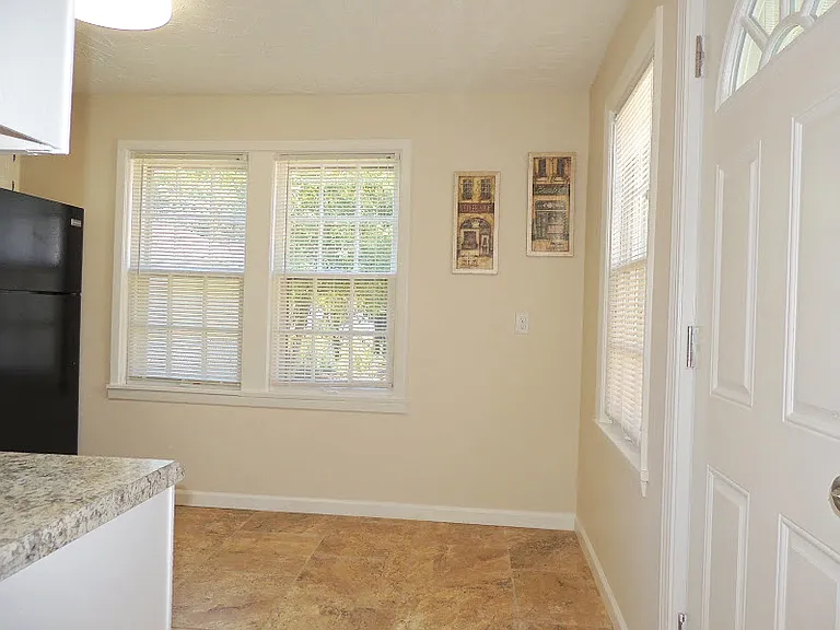 15800 Scottsdale Blvd — Photo 5