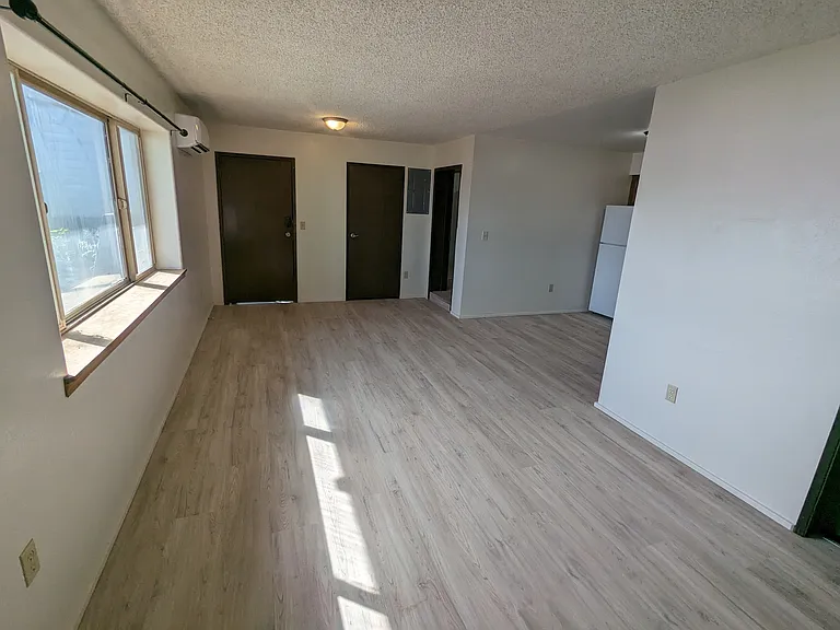 1279 Water St #D — Photo 6