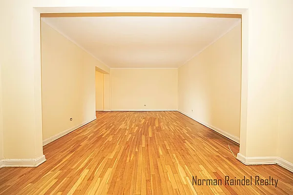 Rented by Norman Raindel, LREB | media 2