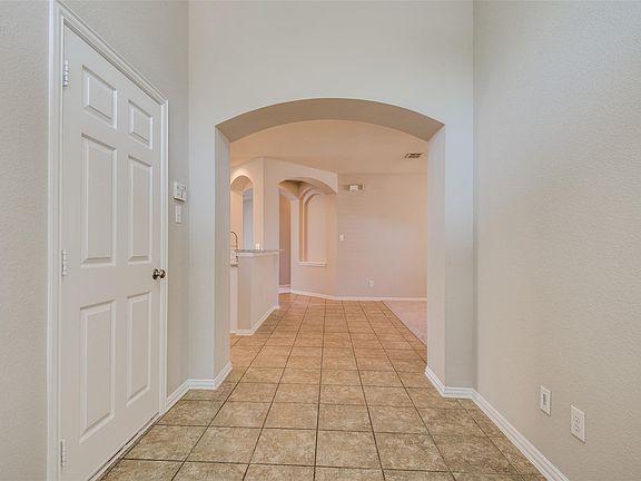 4th image of 14732 Eaglemont Dr