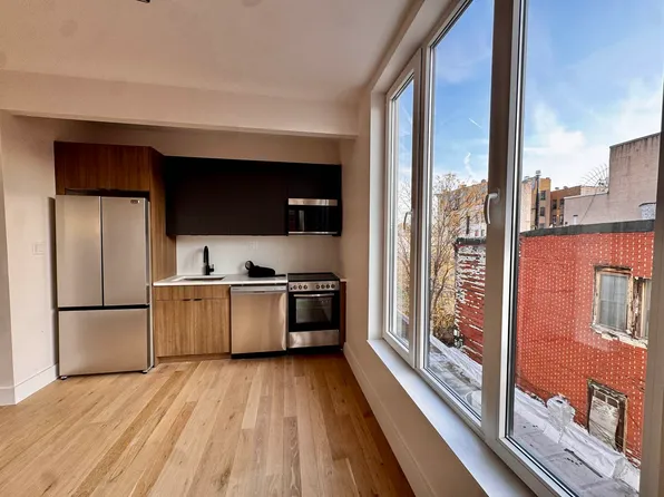 106 Moore Street image 1 of 24