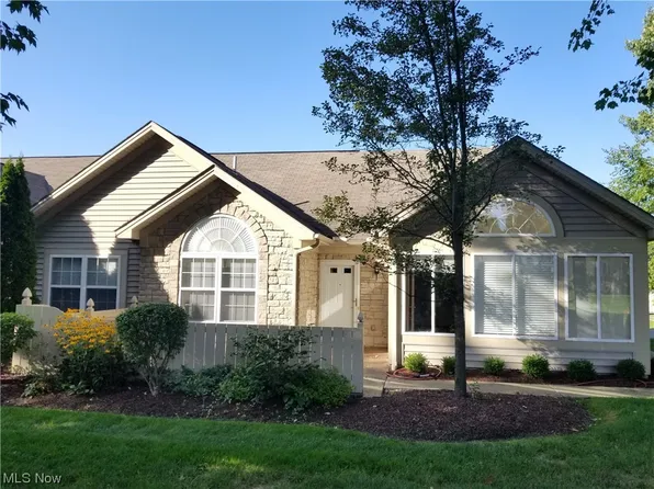 1103 Timberline Dr, Columbiana, OH 44408