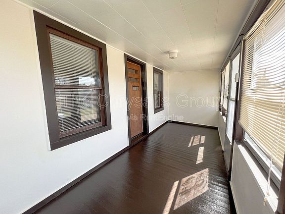 5th image of 230 Creve Coeur St