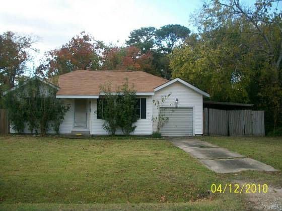 1st image of 1704 W Crockett Dr