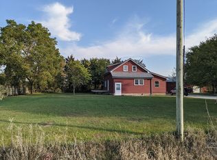 2451 55th Street Dr, Vinton, IA 52349