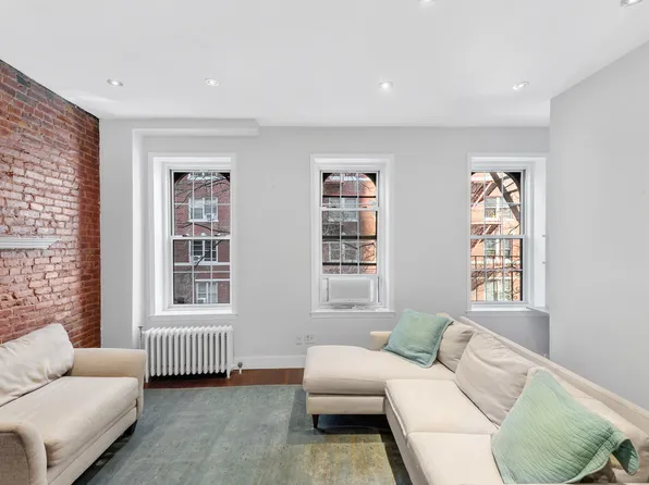 162 East 91st Street 2A image 3 of 6
