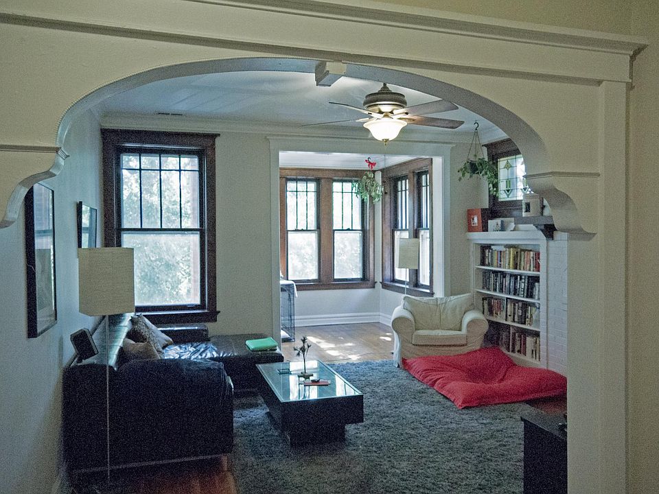 1st image of 2443 N Sawyer Ave #1N