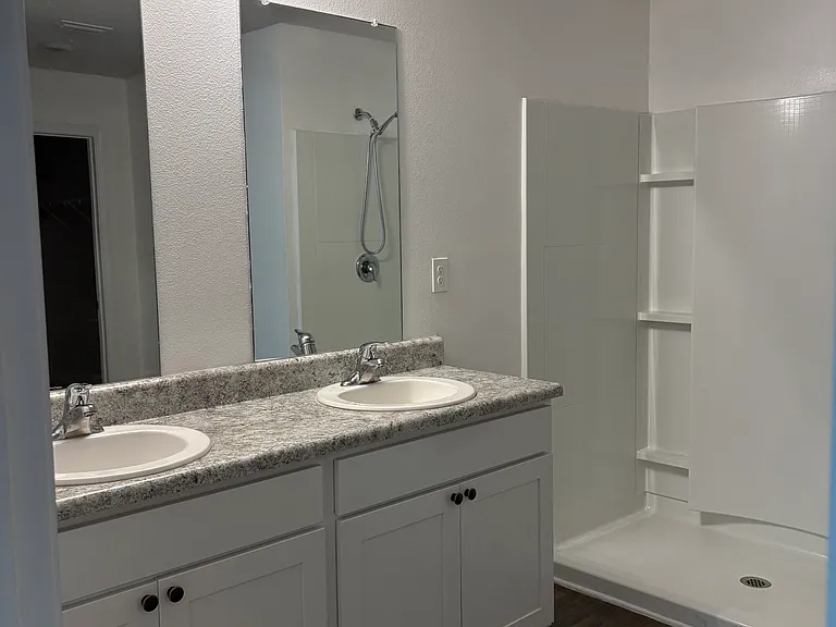 7589 Steeplechase Blvd — Photo 8