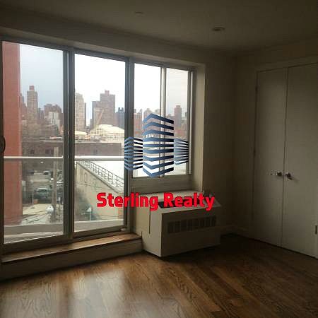 1st image of 205 27th Ave