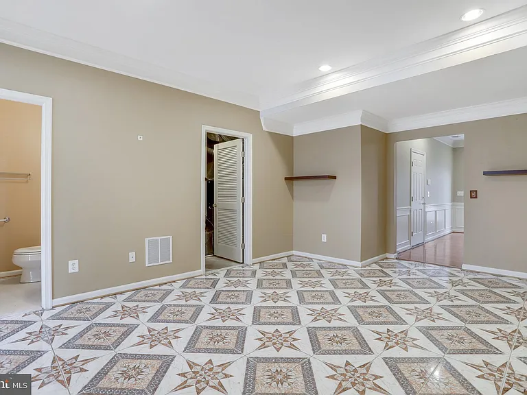 8482 Hallie Rose St — Photo 18