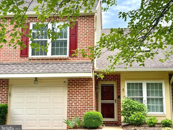 43 May Apple Dr, Downingtown, PA 19335