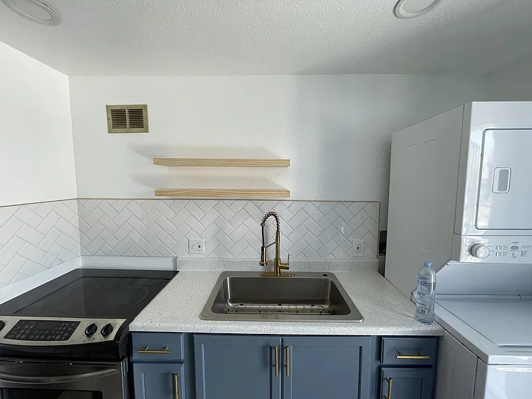 3171 S Lincoln St — Photo 25