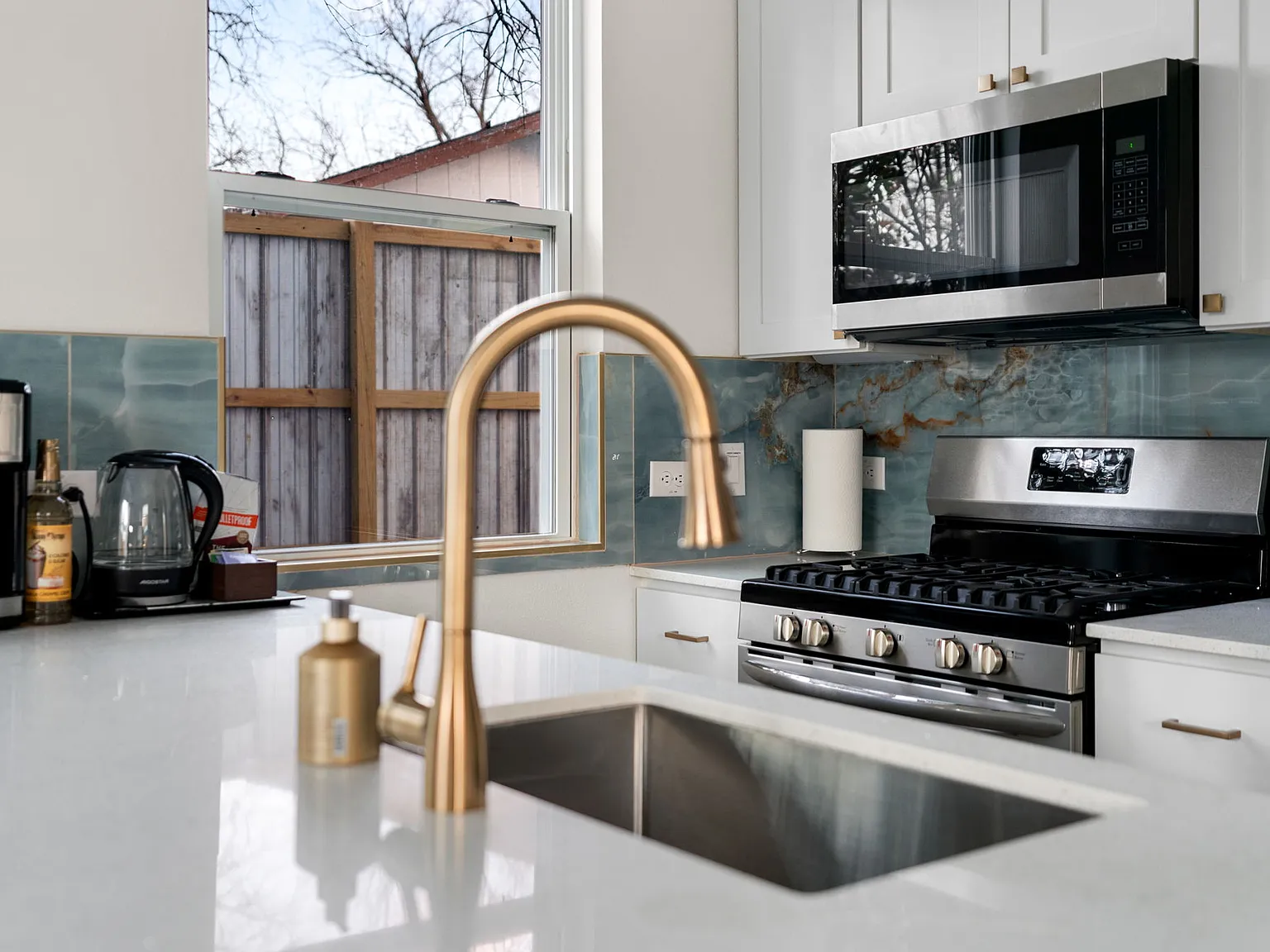 2 bed, $4,250 — Photo 4