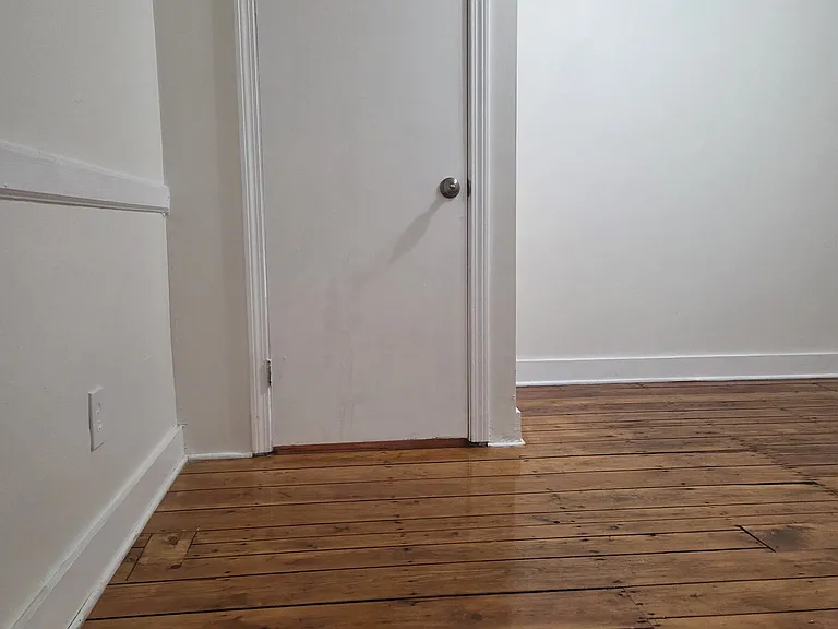 60 Vinton St #3 — Photo 4