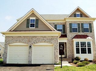 8883 Yellow Hammer Dr, Gainesville, VA 20155