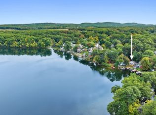 27 Lakeview St, Southwick, MA 01077