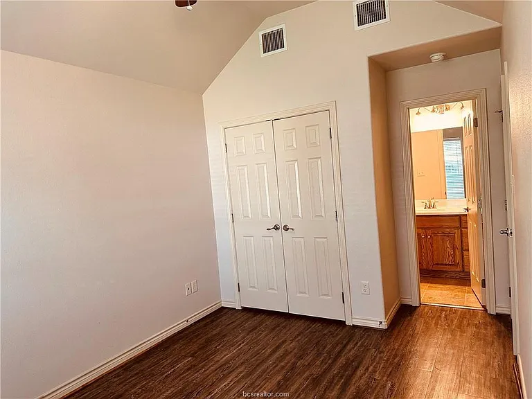 914 Crystal Dove Ave — Photo 7