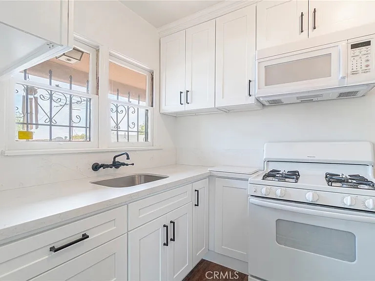 705 W 14th St #715 — Photo 4