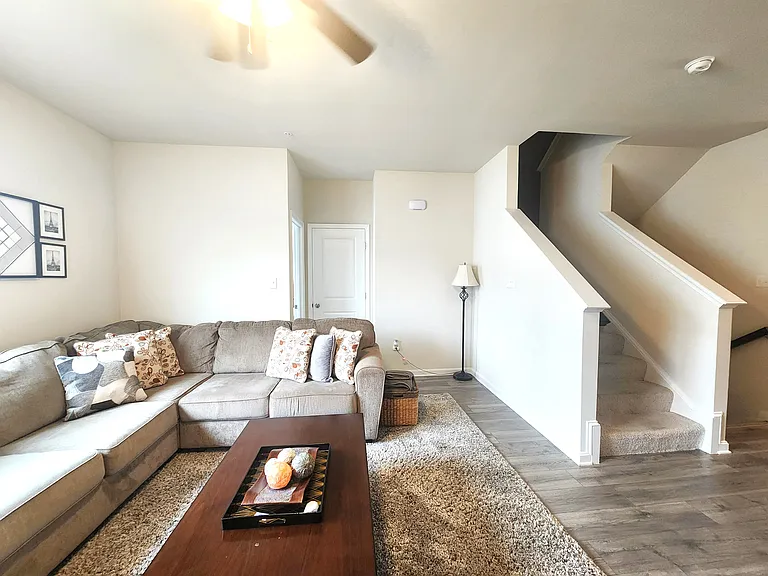 2065 Hinshaw Dr — Photo 12