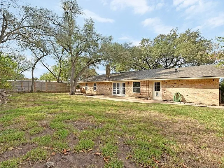 5903 Highland Hills Dr — Photo 30