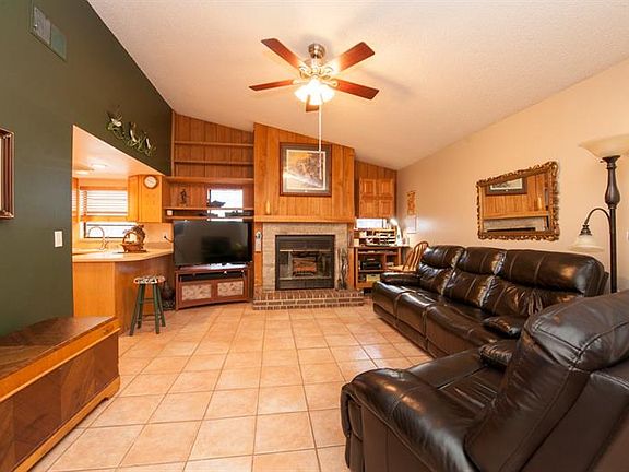 5th image of 11010 Ashbourne Cir