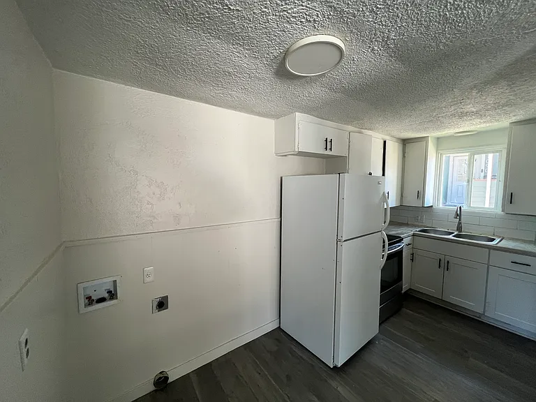 1067 16th St SE #1067 — Photo 7