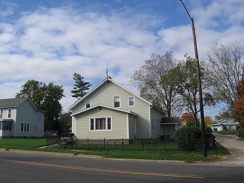 1st image of 341 N Main St