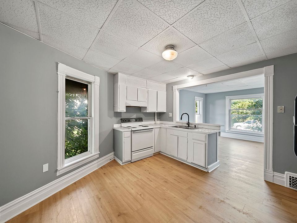 1st image of 812 Eureka St #812