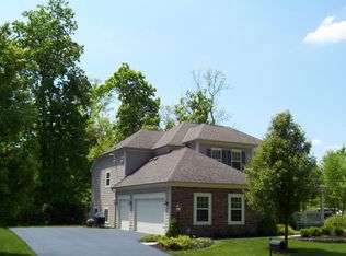 7469 Walker Wood Blvd, Lewis Center, OH 43035