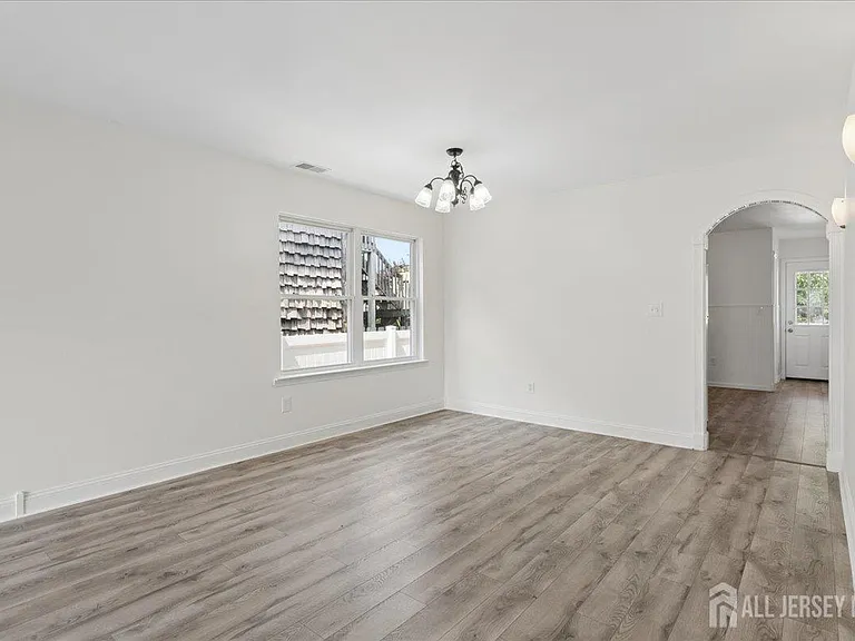 155 Emerson St #155 — Photo 6