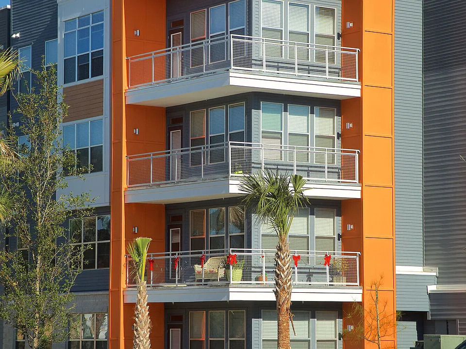 Brooklyn Riverside apartments community photo