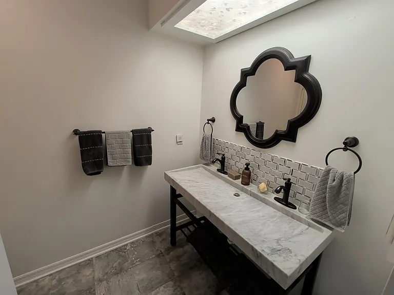 2319 N Hendry Point — Photo 13