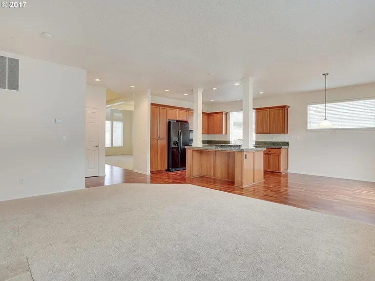 13583 NW Henninger Ln — Photo 11