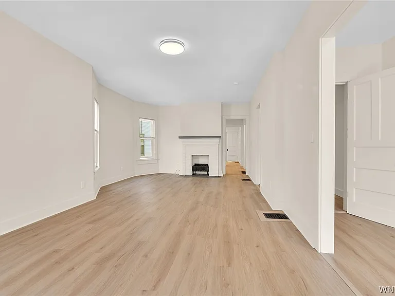 2206 Main St #1 — Photo 7