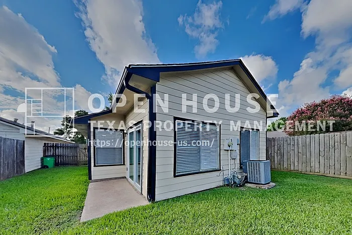 11910 Westwold Dr — Photo 18
