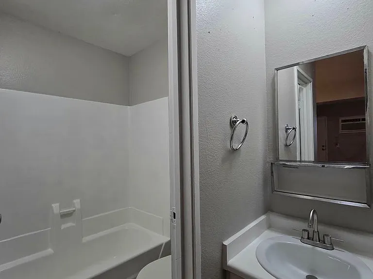 136 Judy Ln — Photo 6