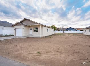 21 Lavon Ln, Malaga, WA 98828