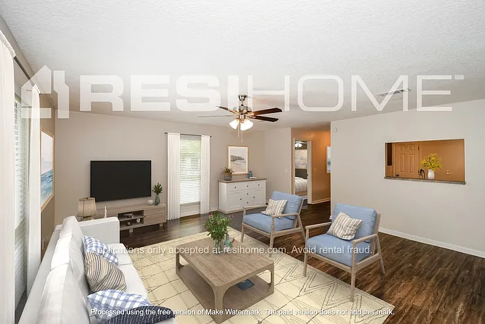 2051 Delray Ave — Photo 5