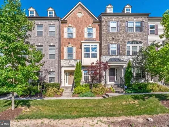 7410 Tennison Ln, Hanover, MD 21076