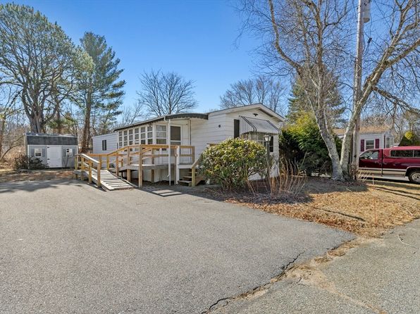 26 Thayer Dr, Taunton, MA 02780