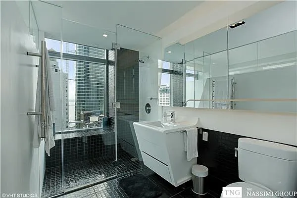 Rented by TNG Nassimi Realty | media 9