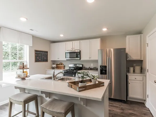 23 Fawcett Blvd, Barnegat, NJ 08005