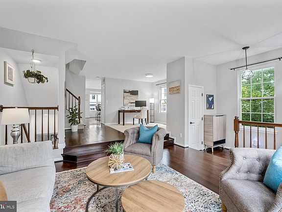 4th image of 2563 James Madison Cir