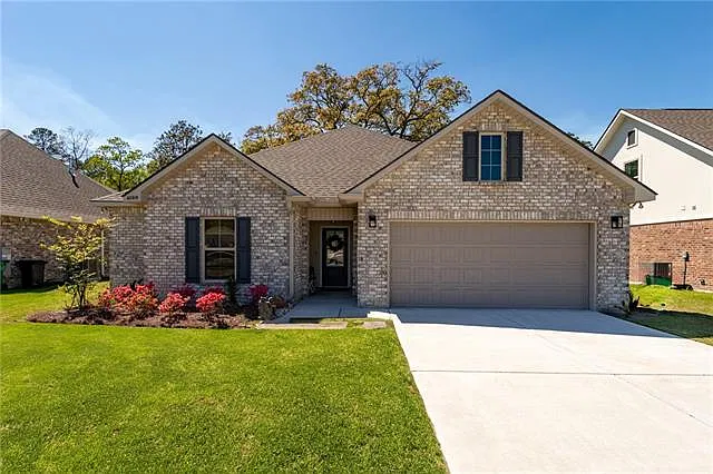 3 bed, 2.0 bath, 1522 sqft, $2,400 — Photo 1
