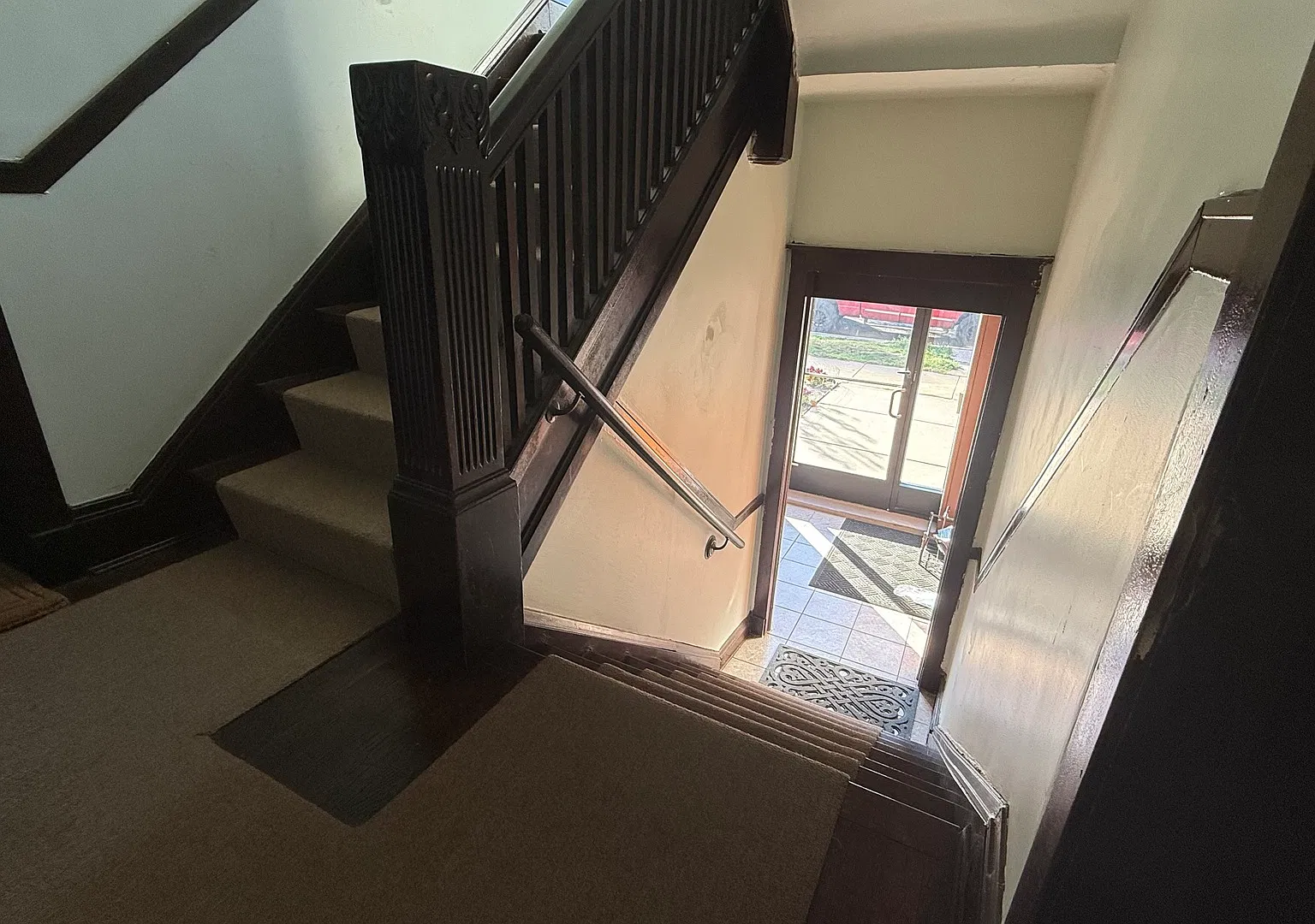 2 bed, 1.5 bath, 900 sqft, $2,600 — Photo 3