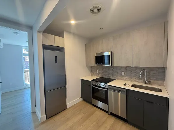 81 W 118th St APT 4A, New York, NY 10026