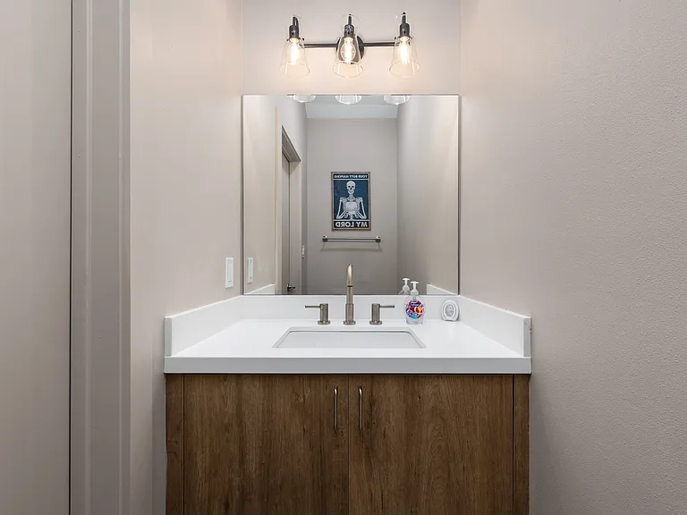 1305 Barnard Rd — Photo 8