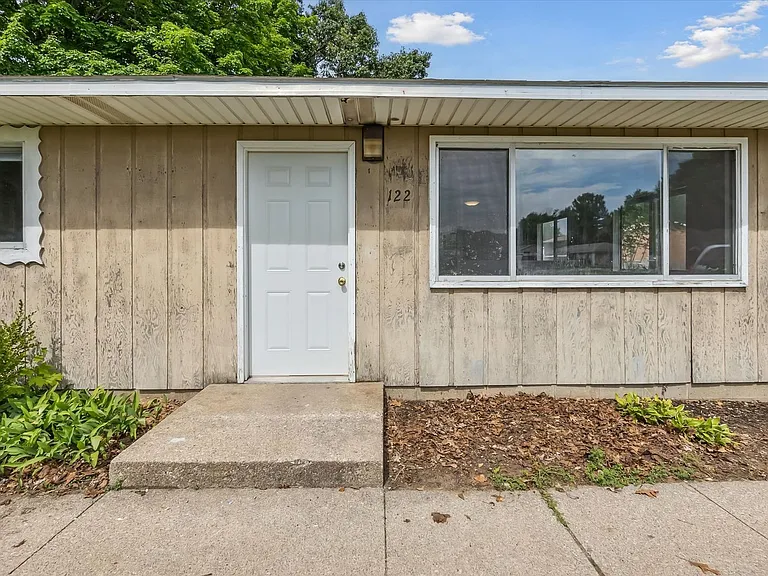 210 Morrill St — Photo 18