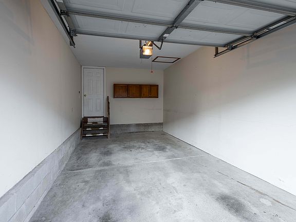 3rd image of 188 Hawkins Ln
